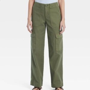 Women's Mid-Rise Utility Cargo Pants - Universal Thread™ Olive Green 12